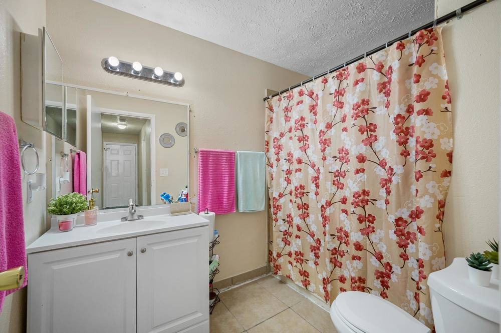 Pinewood Apartments, photo 16