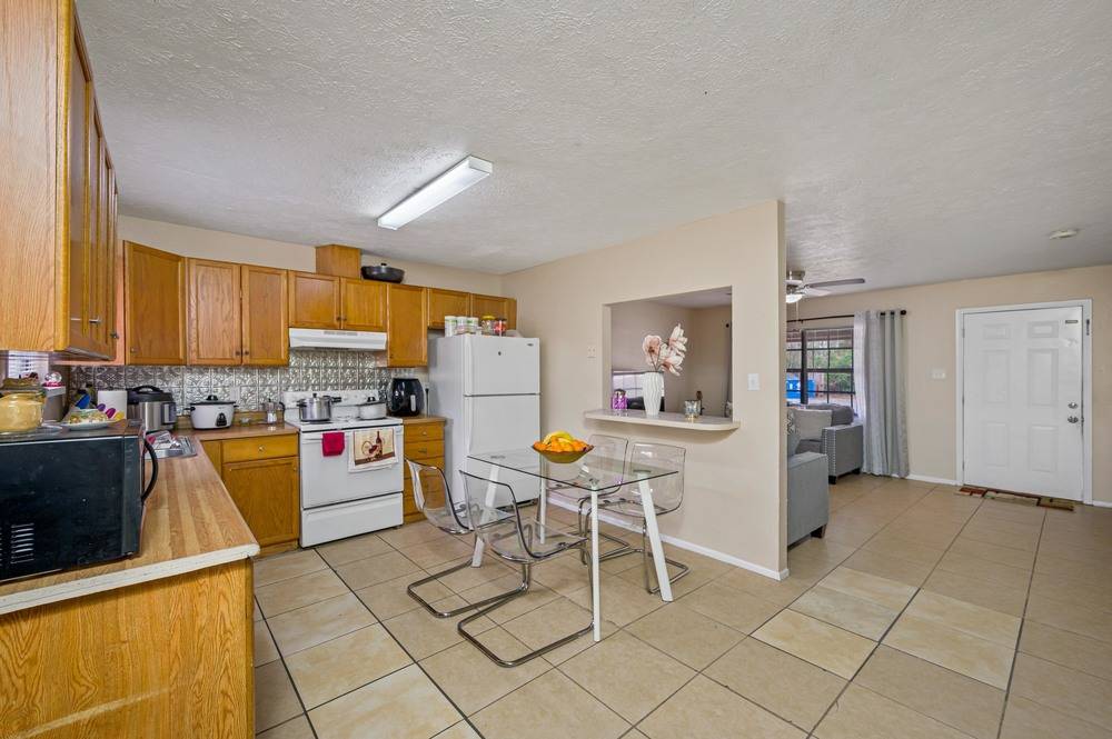 Pinewood Apartments, photo 15