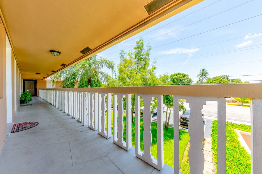 Pinecrest Pointe, photo 18