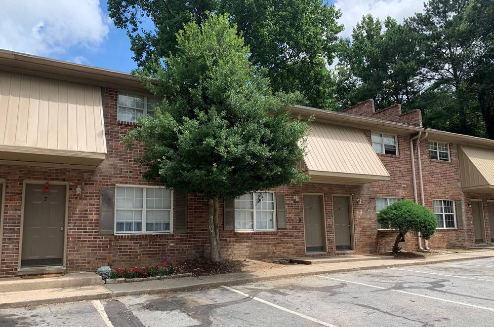 Delta Victory Lake Apartments