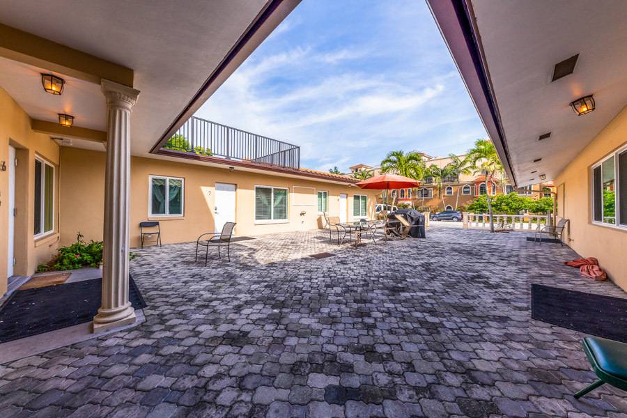 Bayside Manor , photo 15