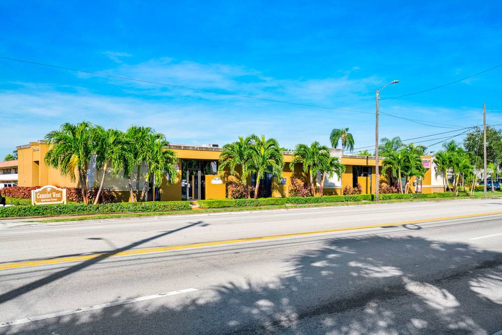 Camelot West Apartments, photo 6