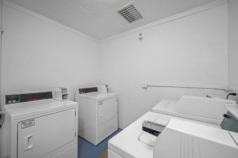 Pinewood Apartments, photo 17