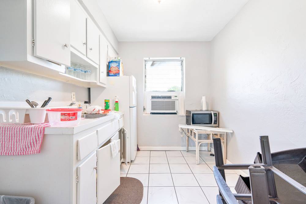 Thomas Apartments, photo 19