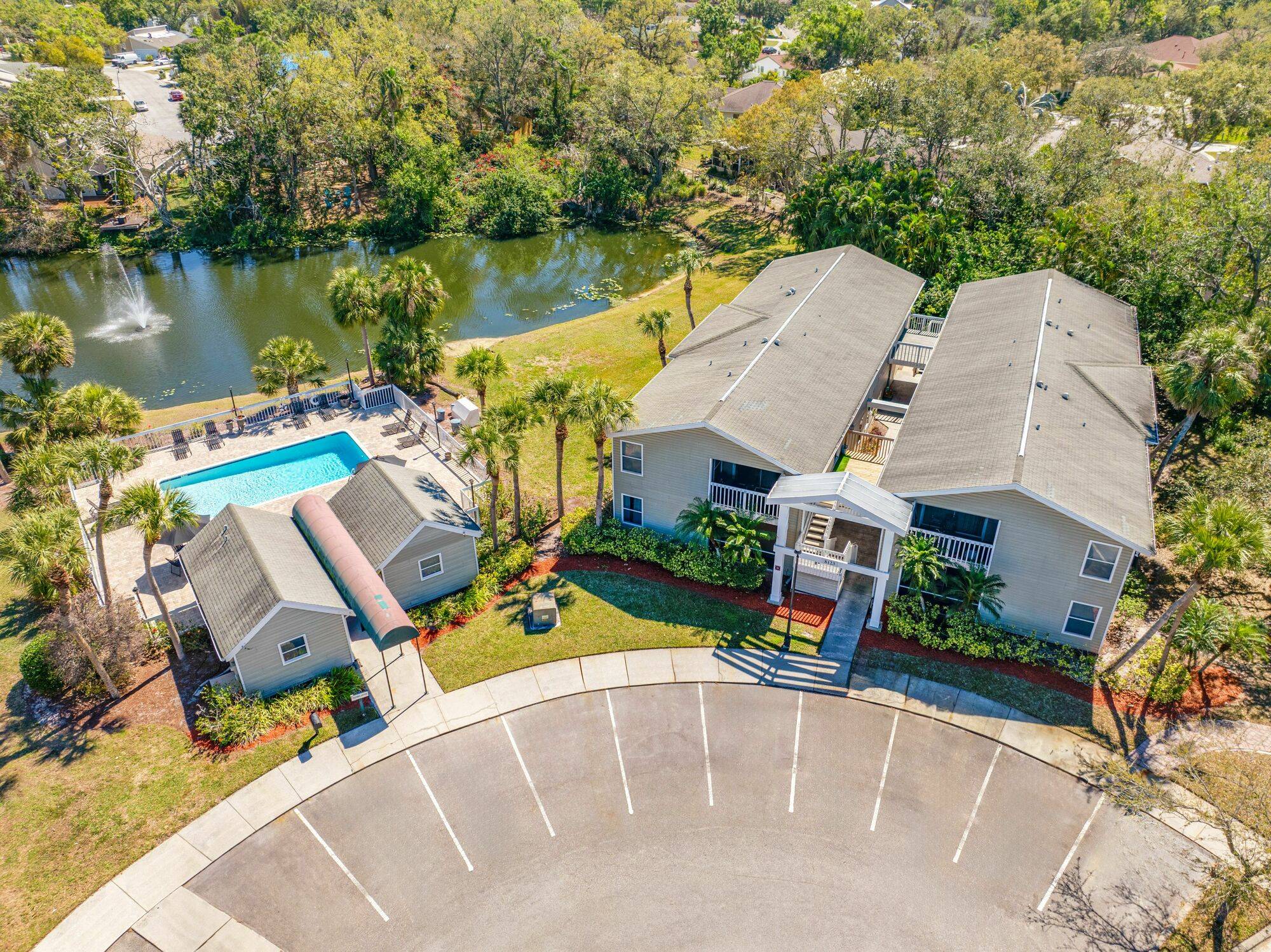 Glenbrooke Apartments
