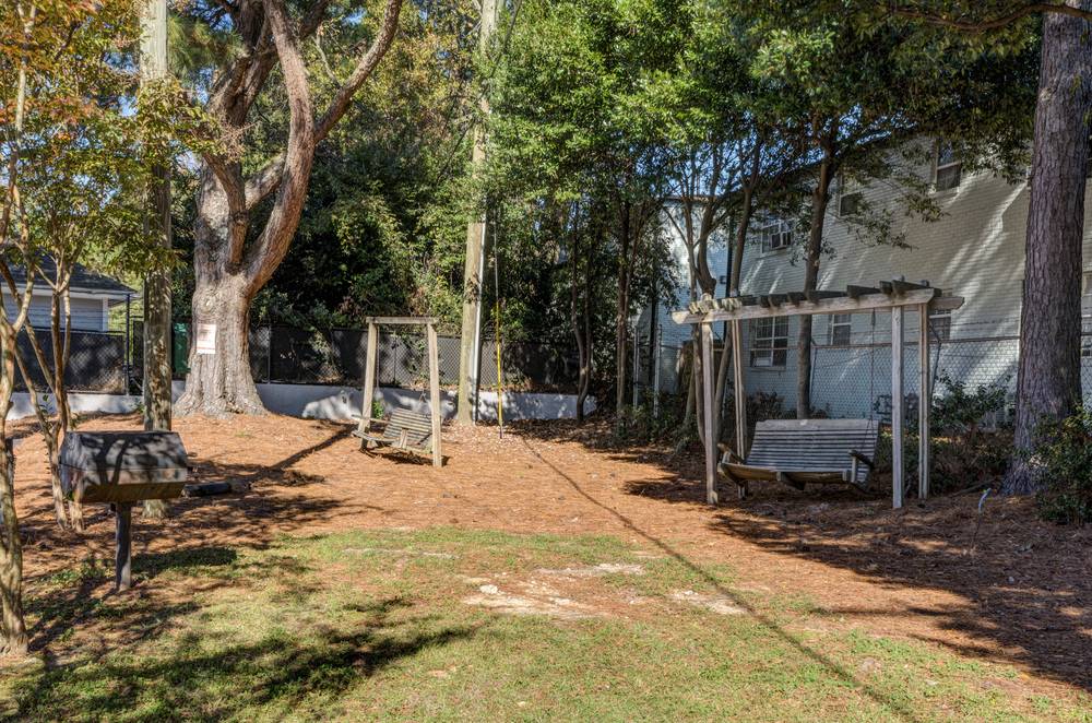 Peachtree Hills Court, photo 9