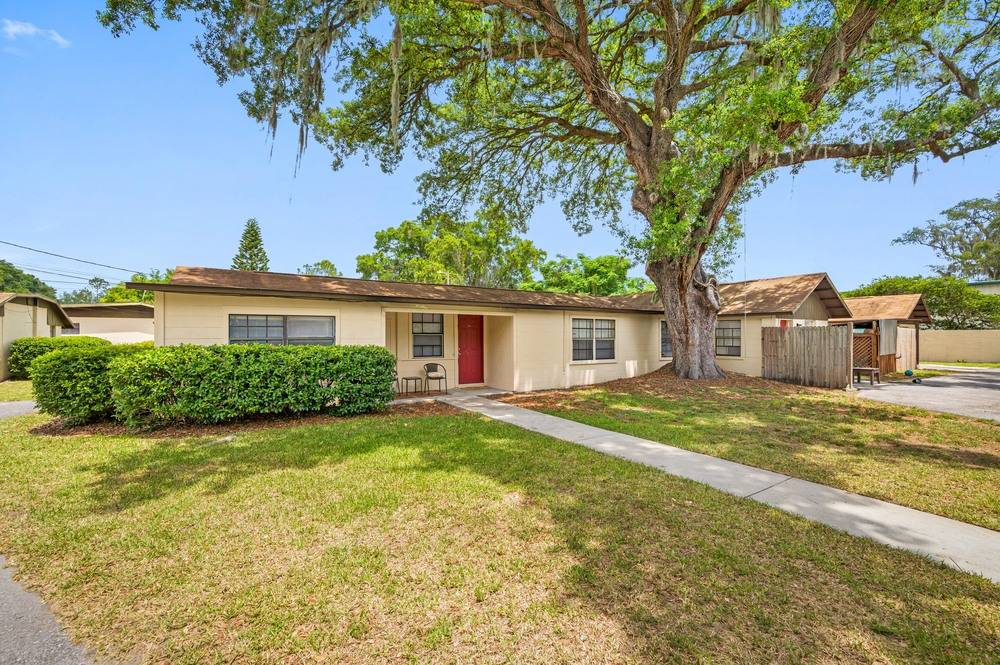 Pinewood Apartments