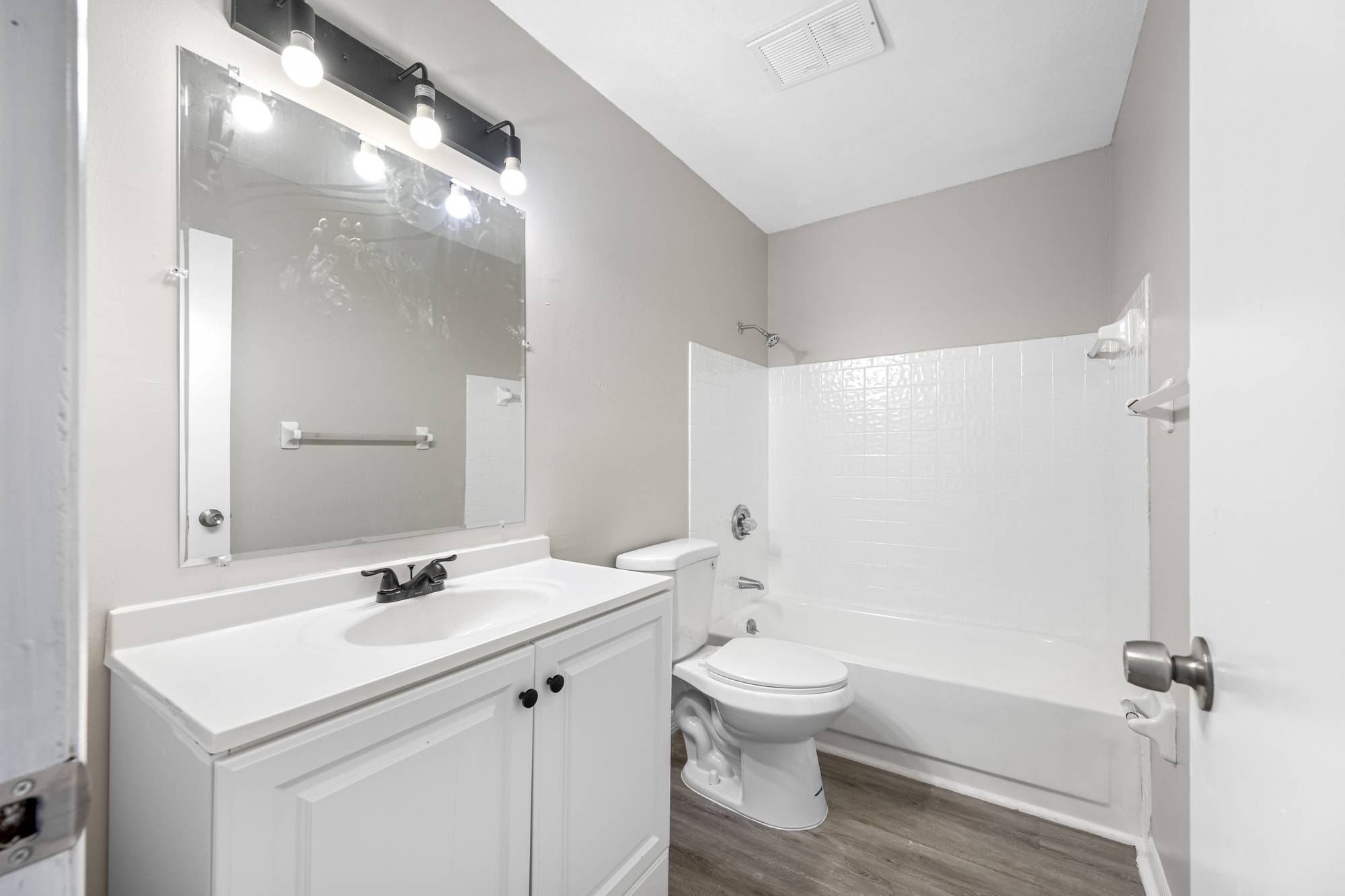 Alabama Ave Apartments, photo 13