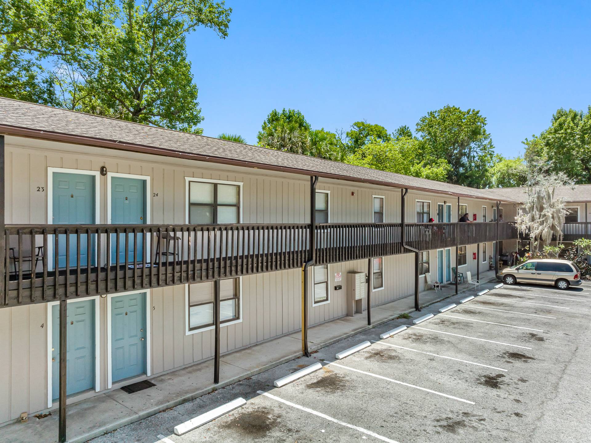 Whispering Winds Apartments