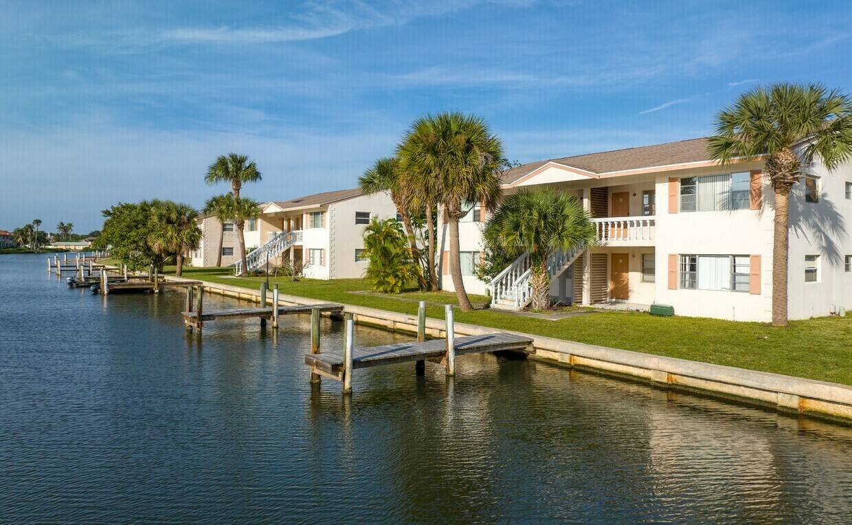 Pines Apartments, photo 4