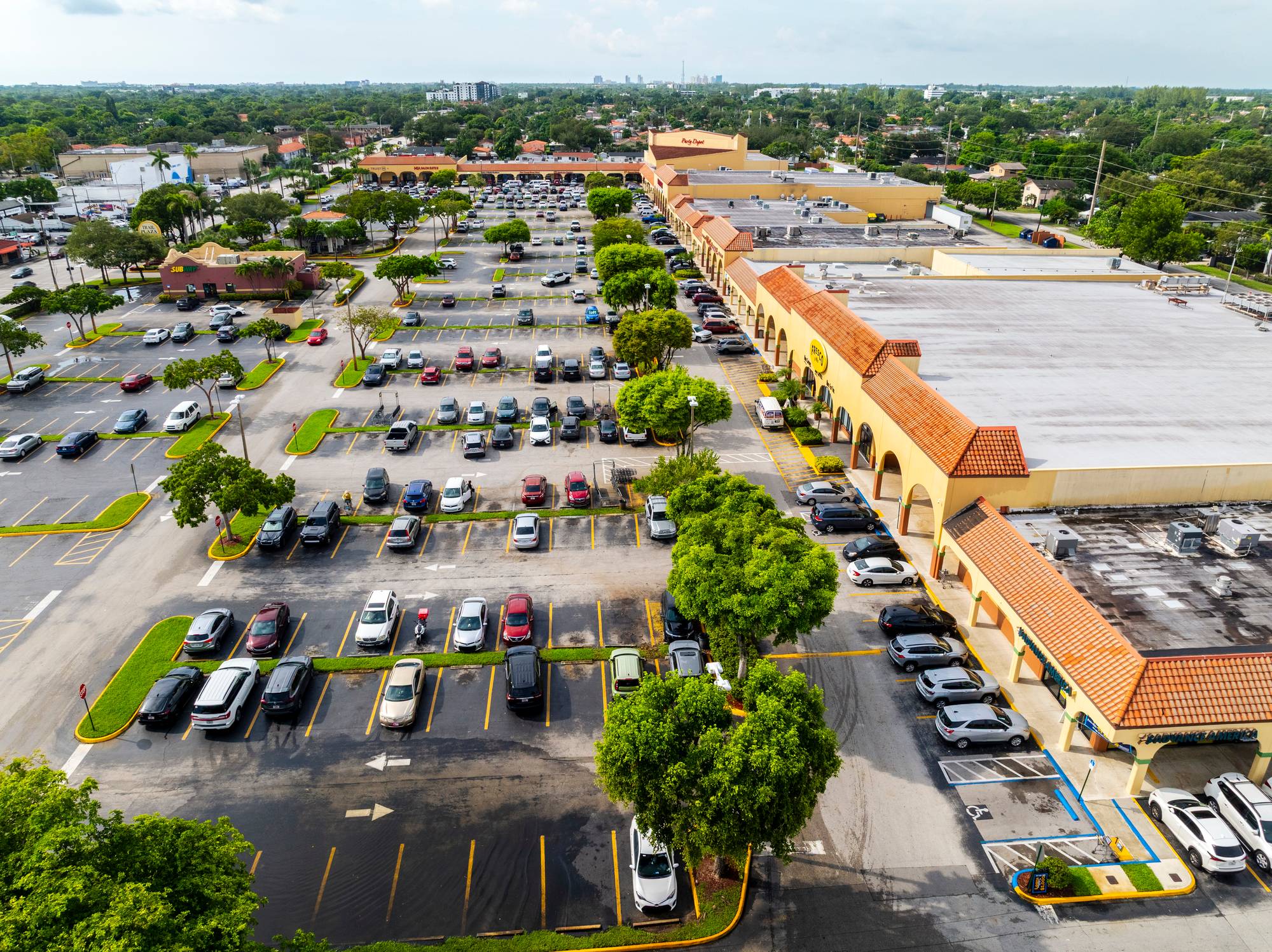 Trail Plaza , photo 3