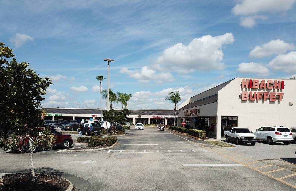 Sebring Plaza, photo 2