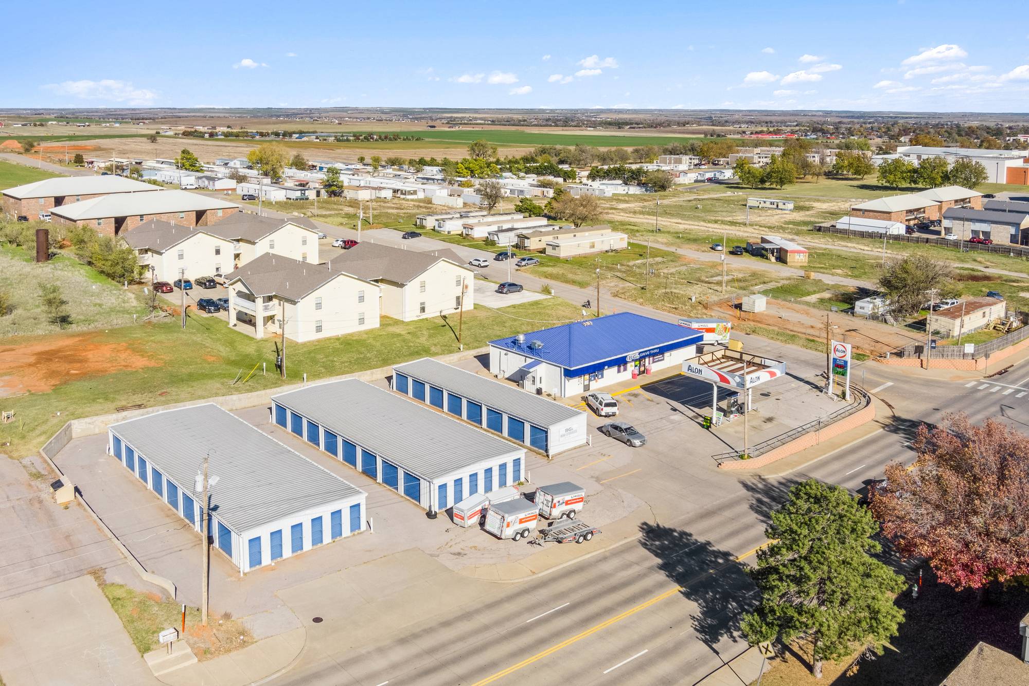 BG's Drive Thru, Mini Storage & U-Haul, photo 2