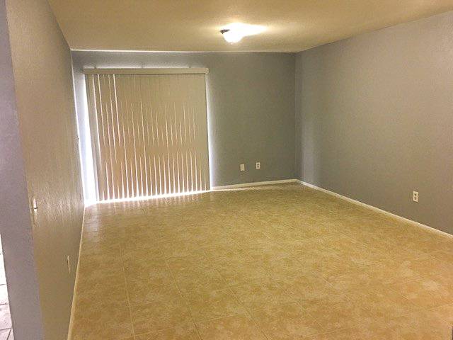 Holly Court, photo 9