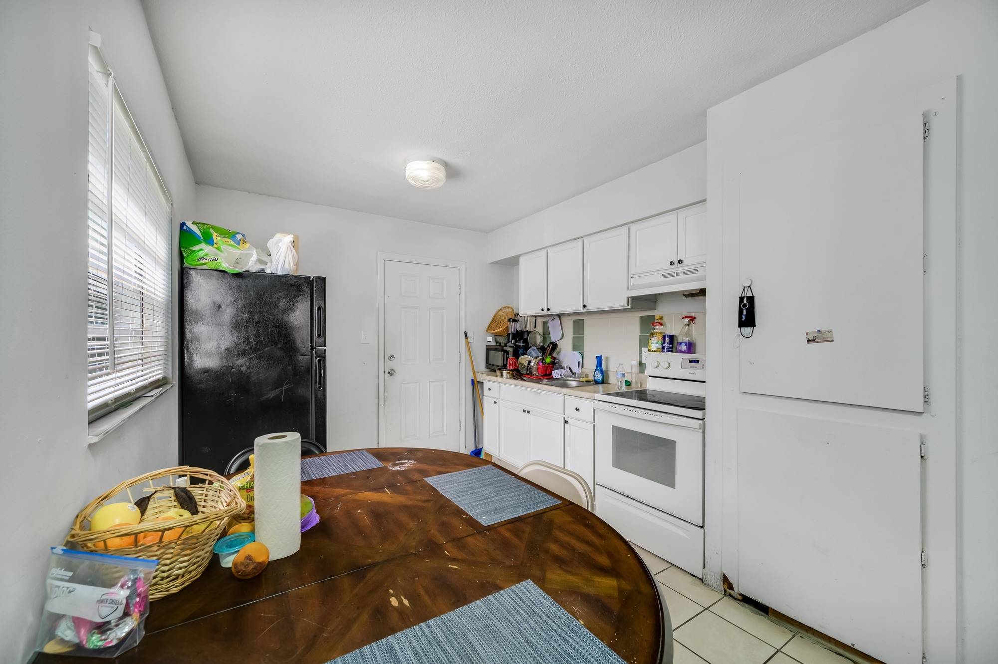 East 140th Ave Apartments, photo 8
