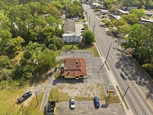 Rare Drive-Thru Opportunity in Jacksonville, photo 2