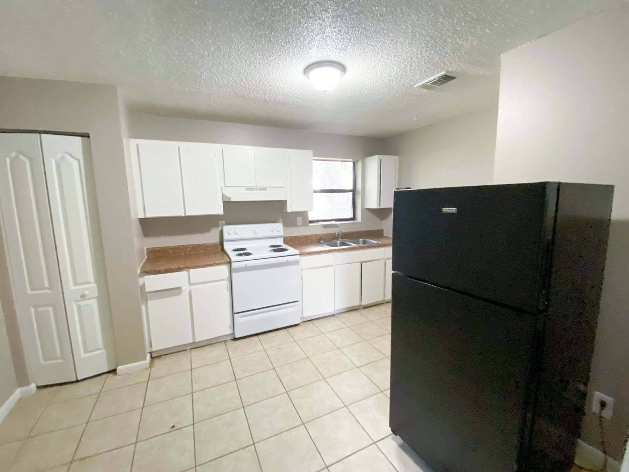 Whispering Winds Apartments, photo 9
