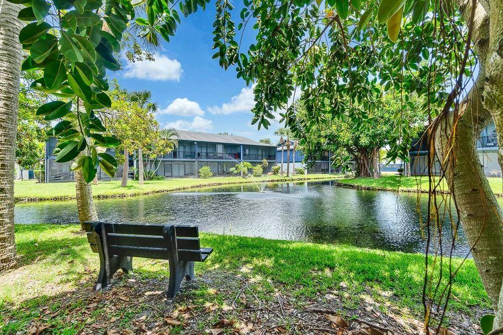 Bridgewater Pointe, photo 2