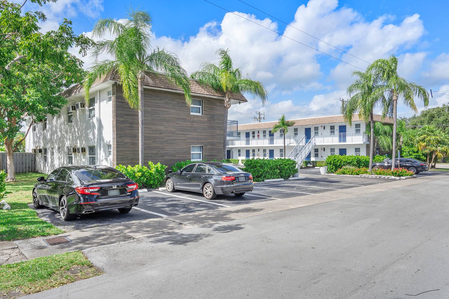 Rustic Manor Apartments, photo 6