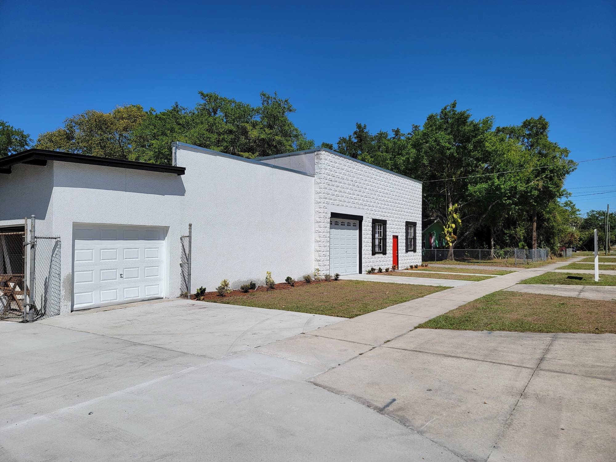 500 CELERY AVE, photo 2