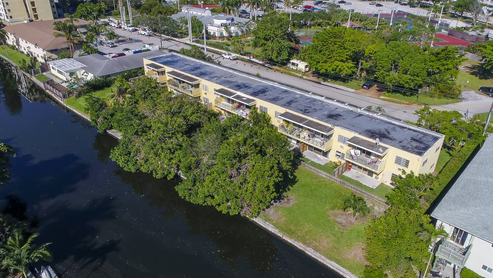 Waters Edge Apartments, photo 2