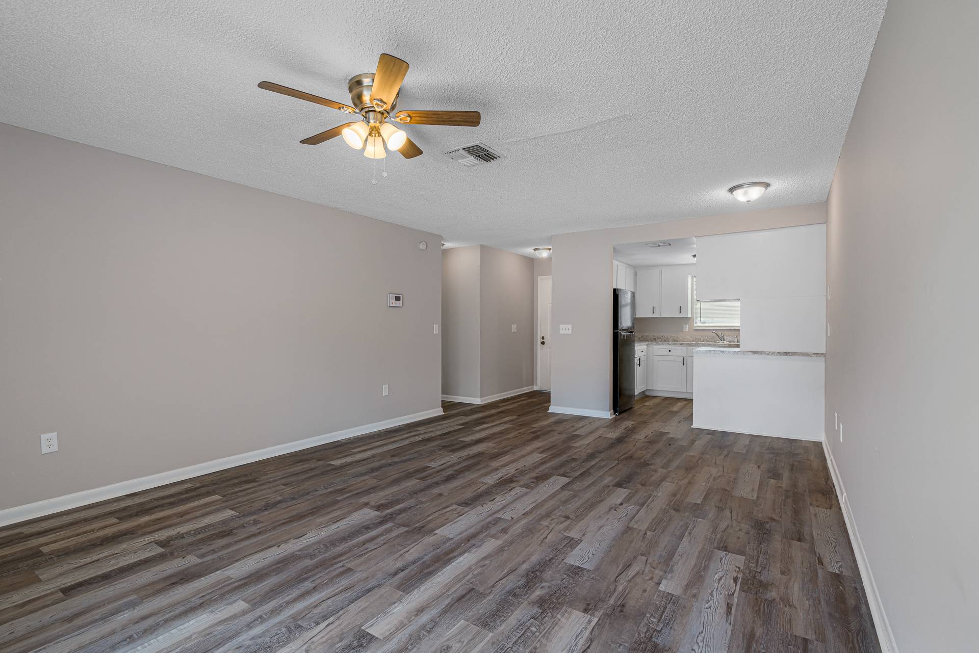 Fairview Oaks, photo 9