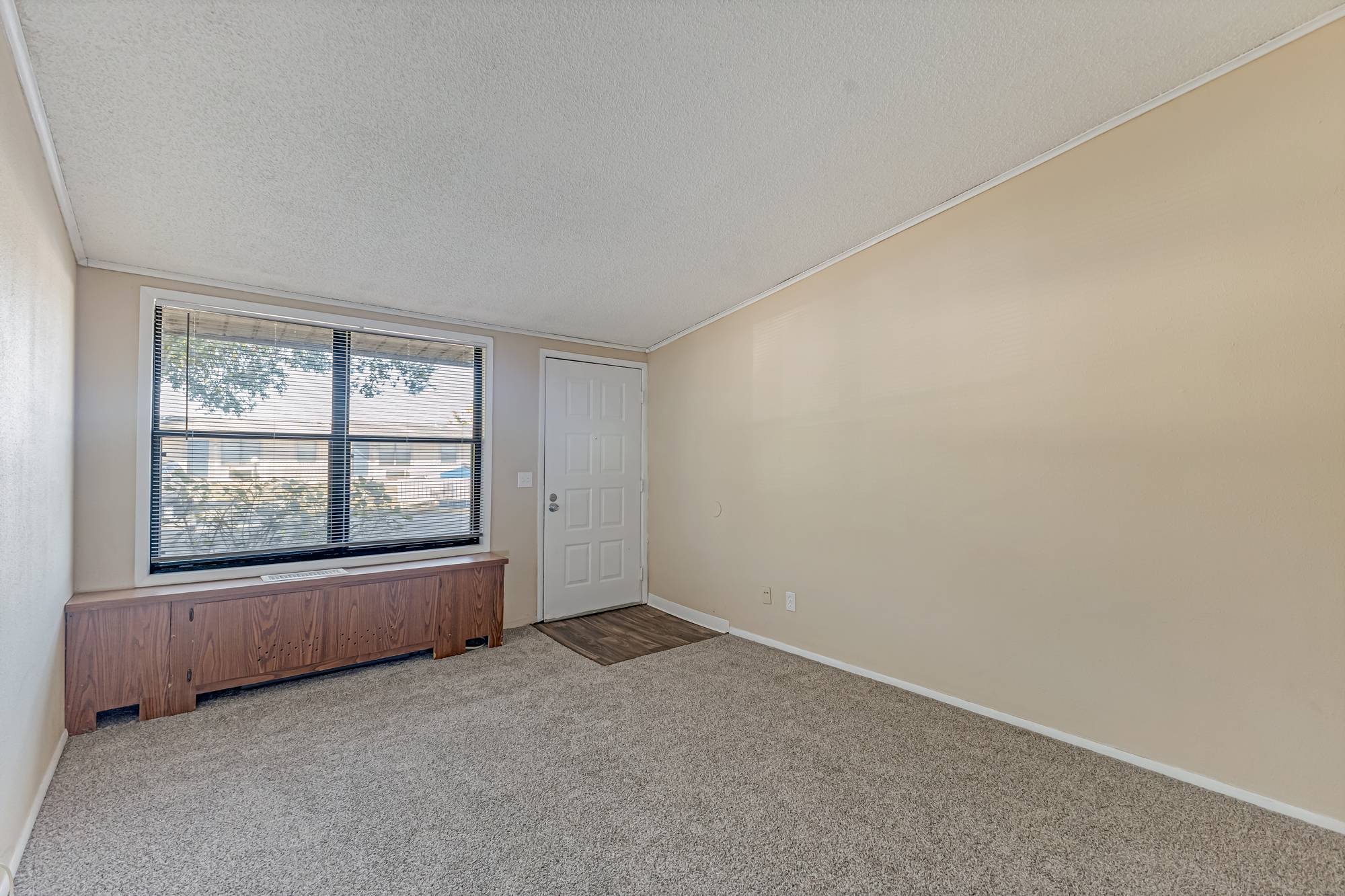 Oakwood Village, photo 14