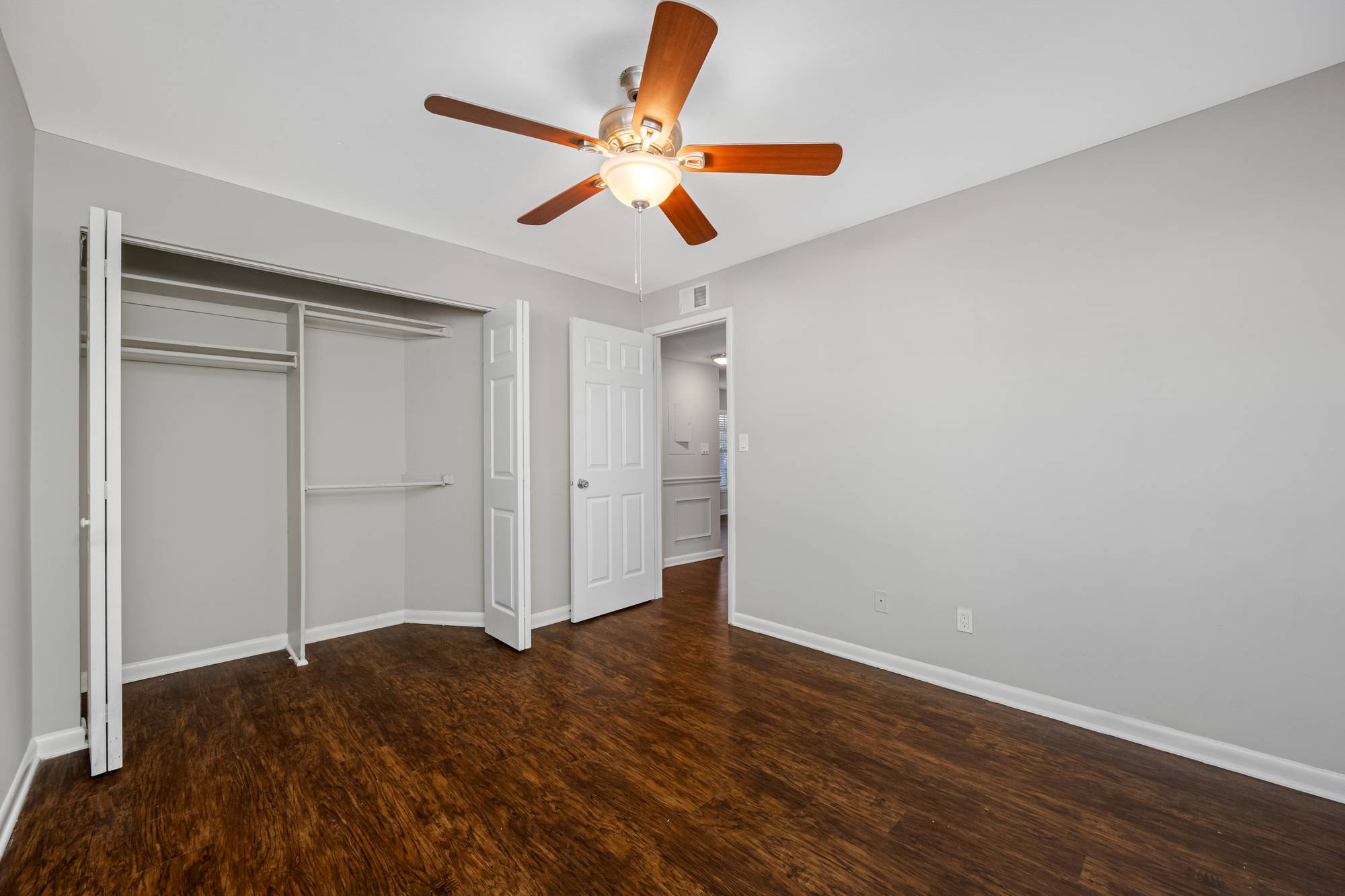 Branch Ave Flats, photo 11