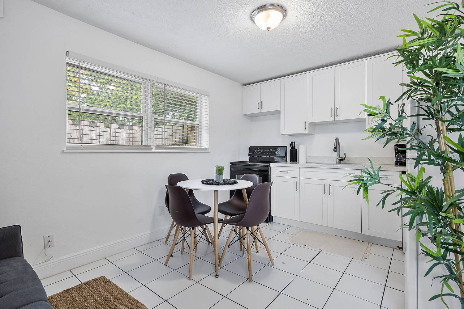New Riverside Apartments, photo 10