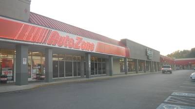 Cloud Springs Plaza, photo 2