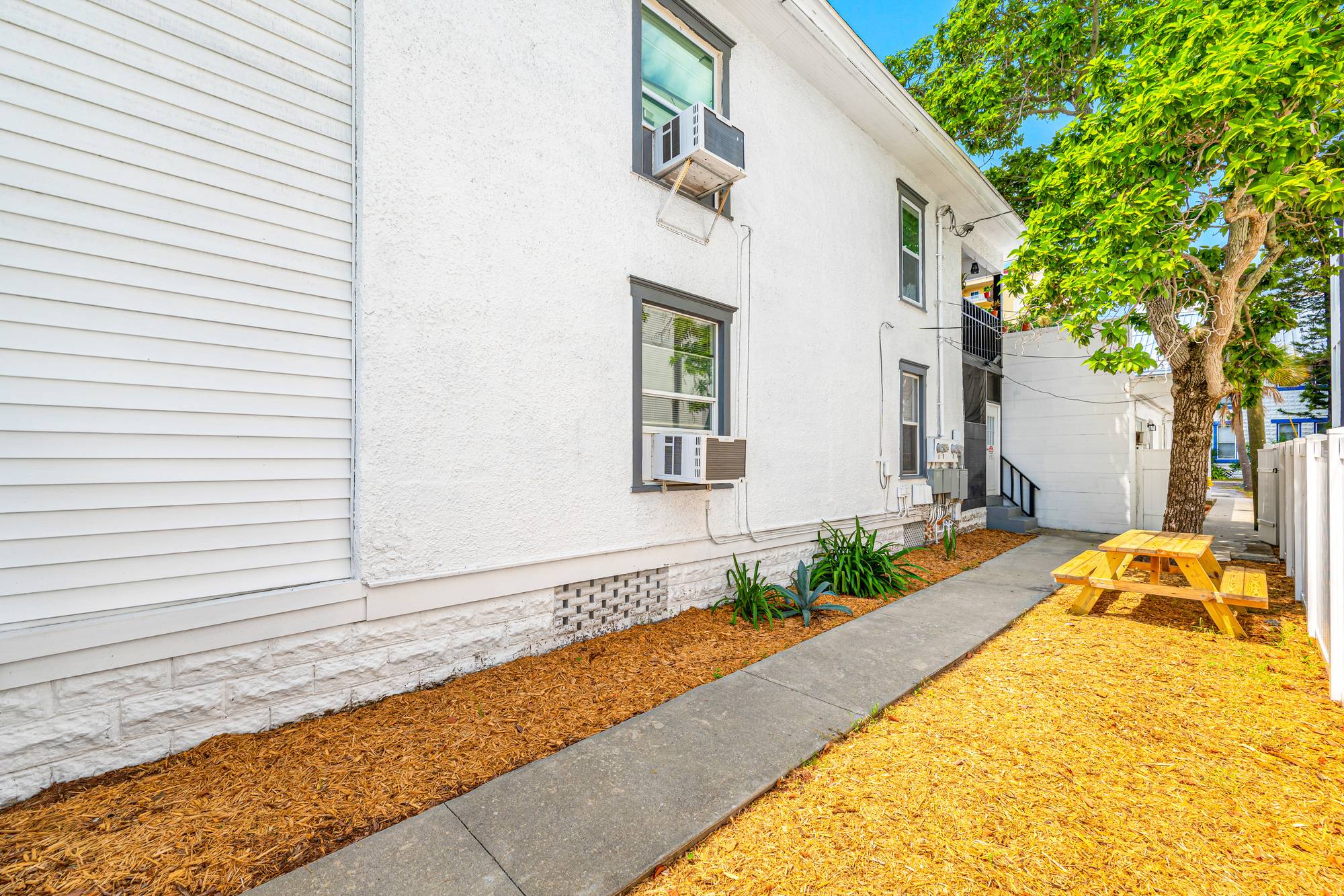 309 7th St S, photo 6