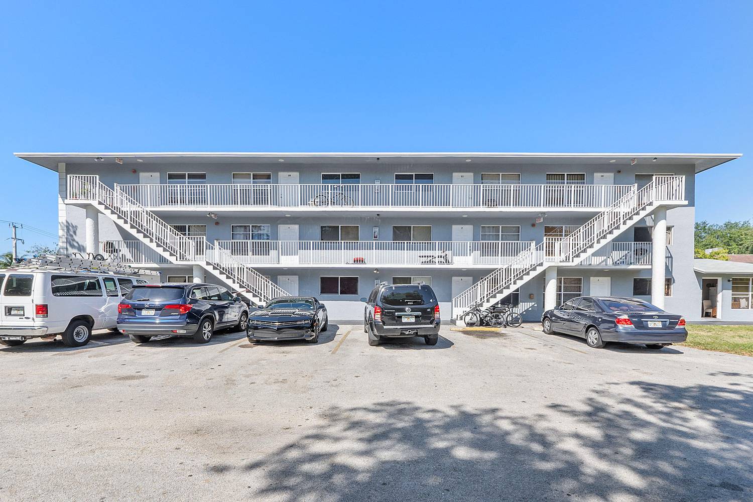 Atlantic Manor, photo 2