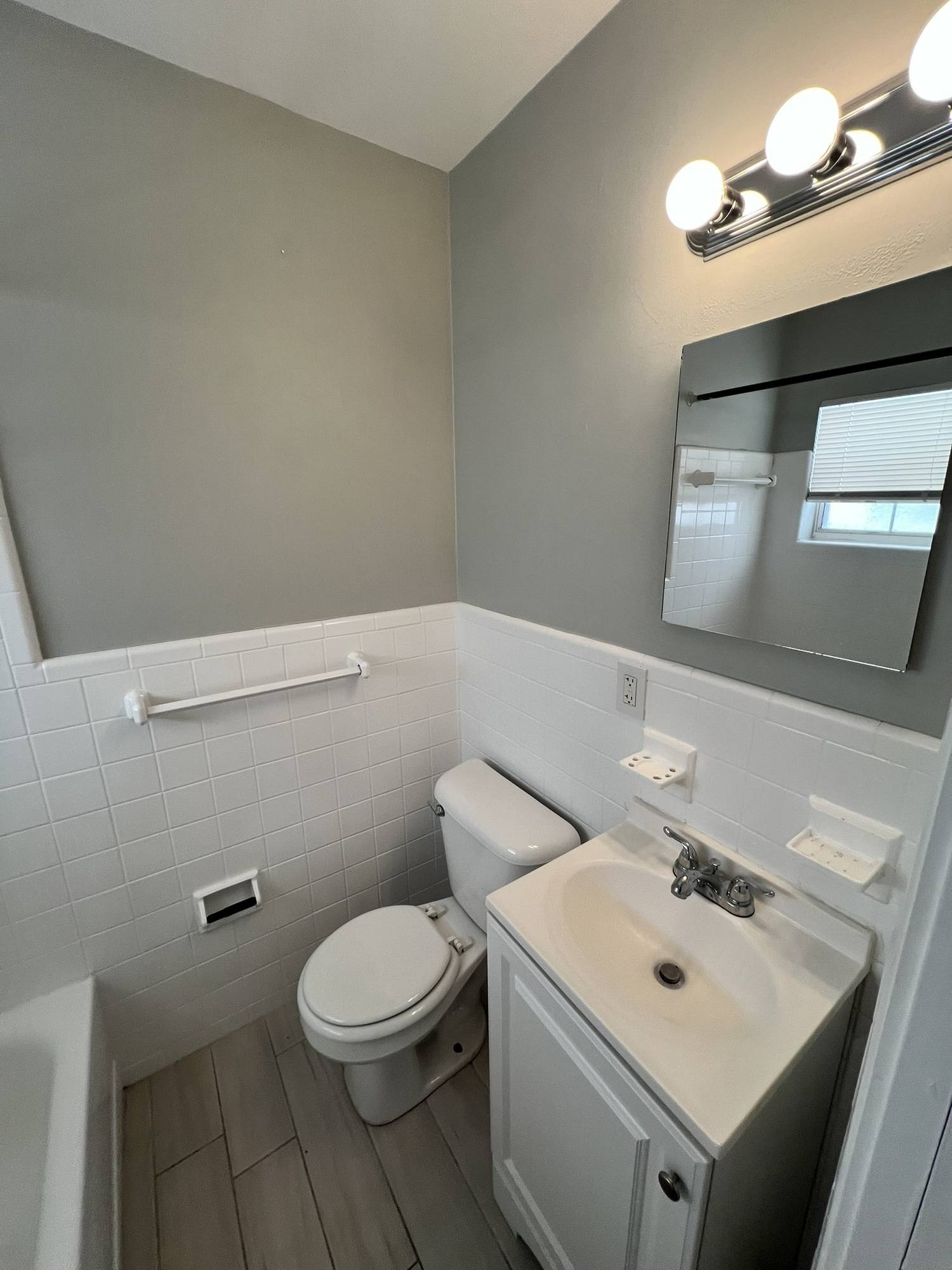 309 7th St S, photo 13