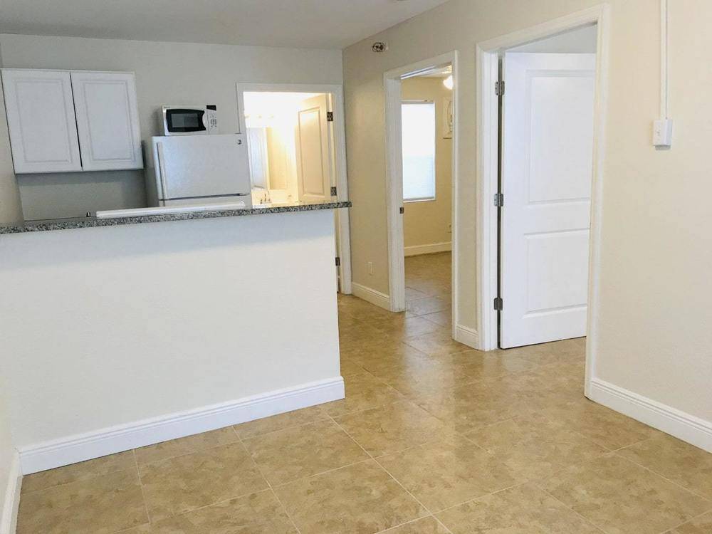 5th Ave Apartments, photo 24