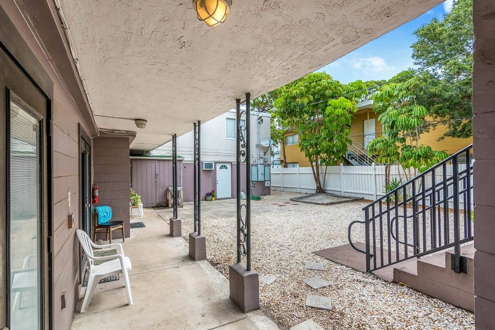 5th Ave Apartments, photo 10