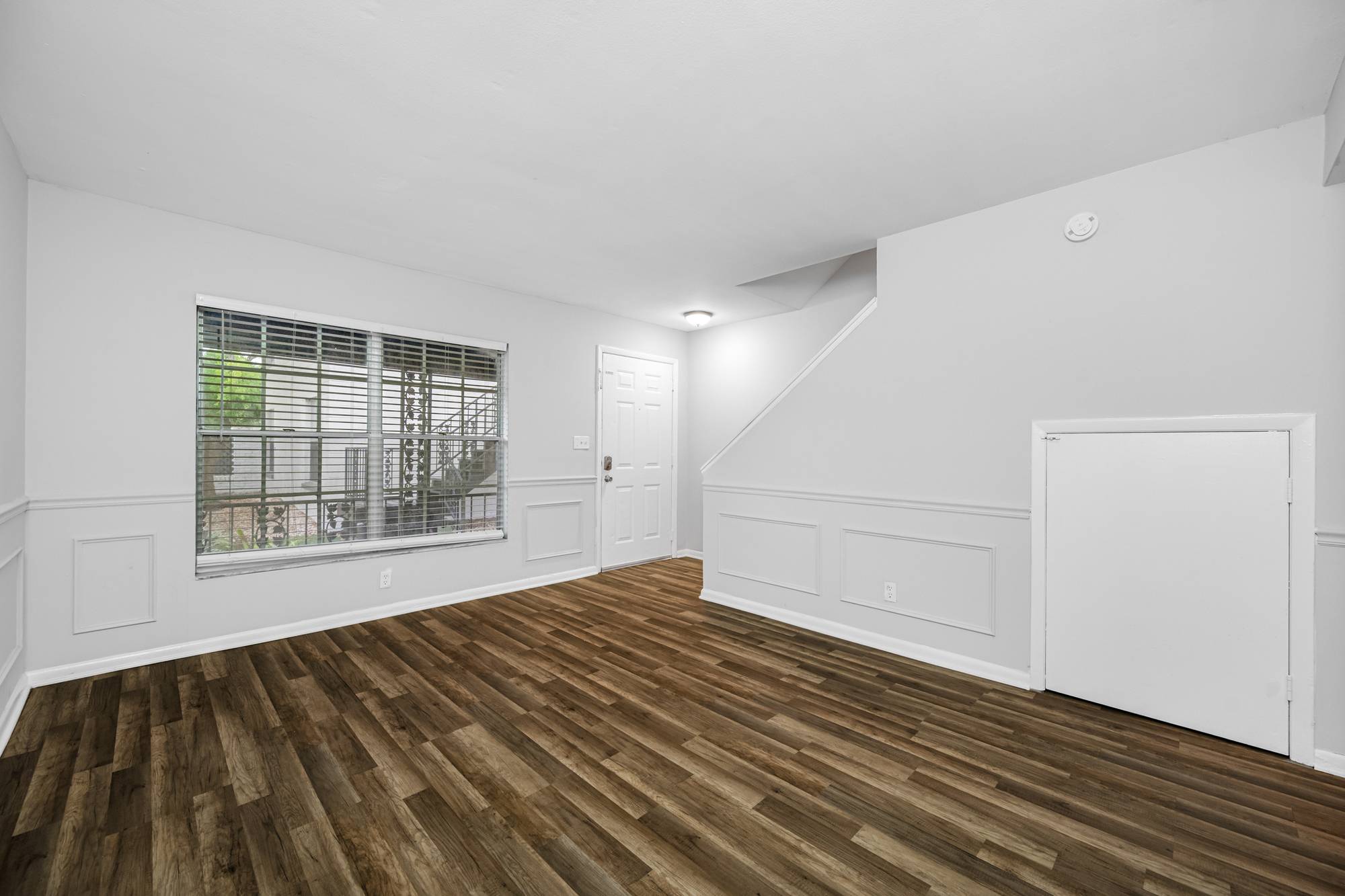 Branch Ave Flats, photo 14