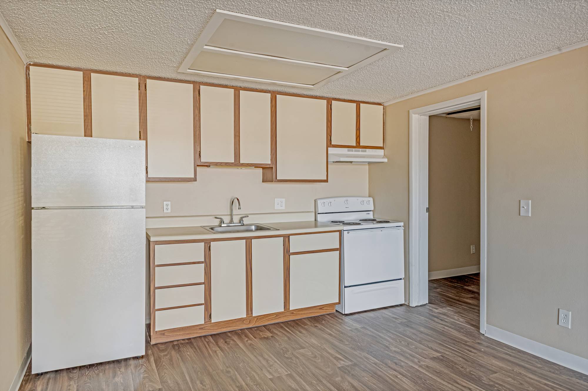 Oakwood Village, photo 12