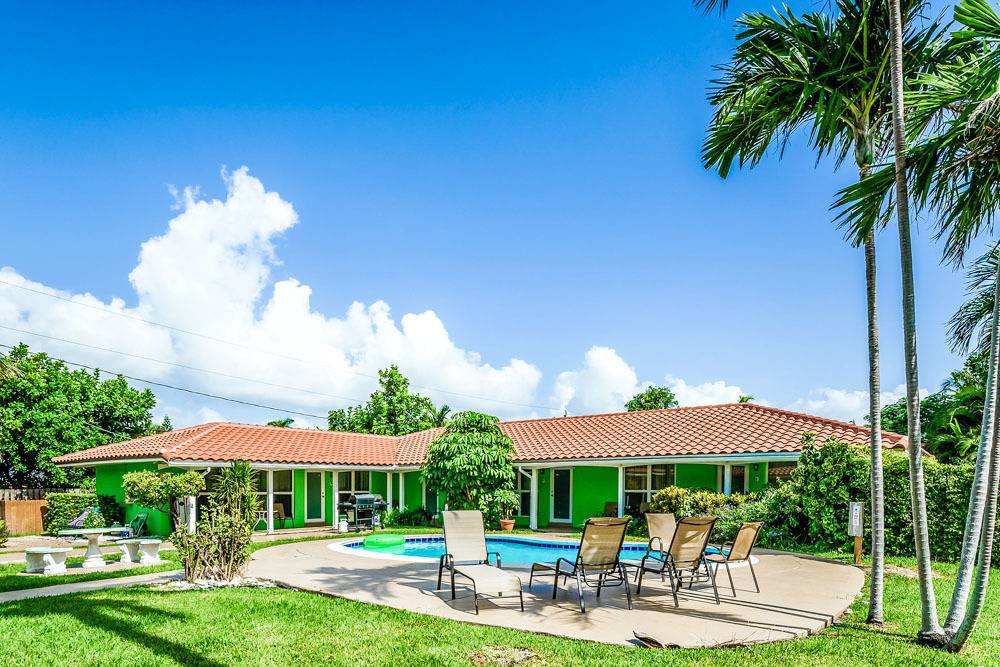 Dolphin Isle Apartment Portfolio
