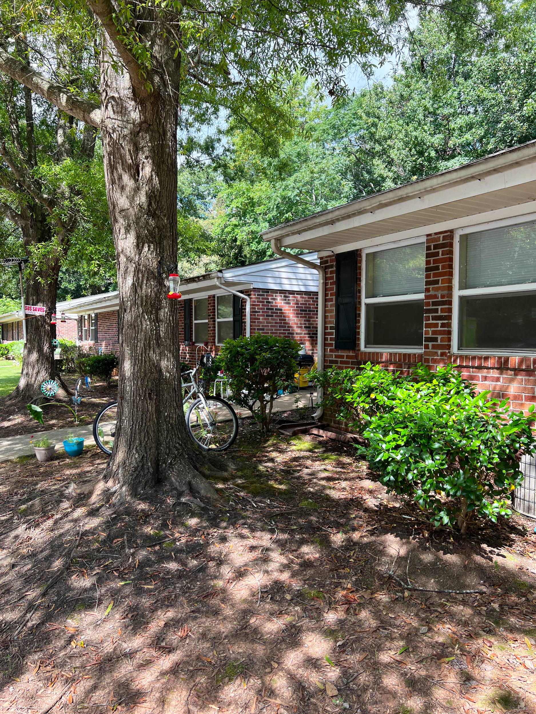 Willow Oaks Apartments, photo 2