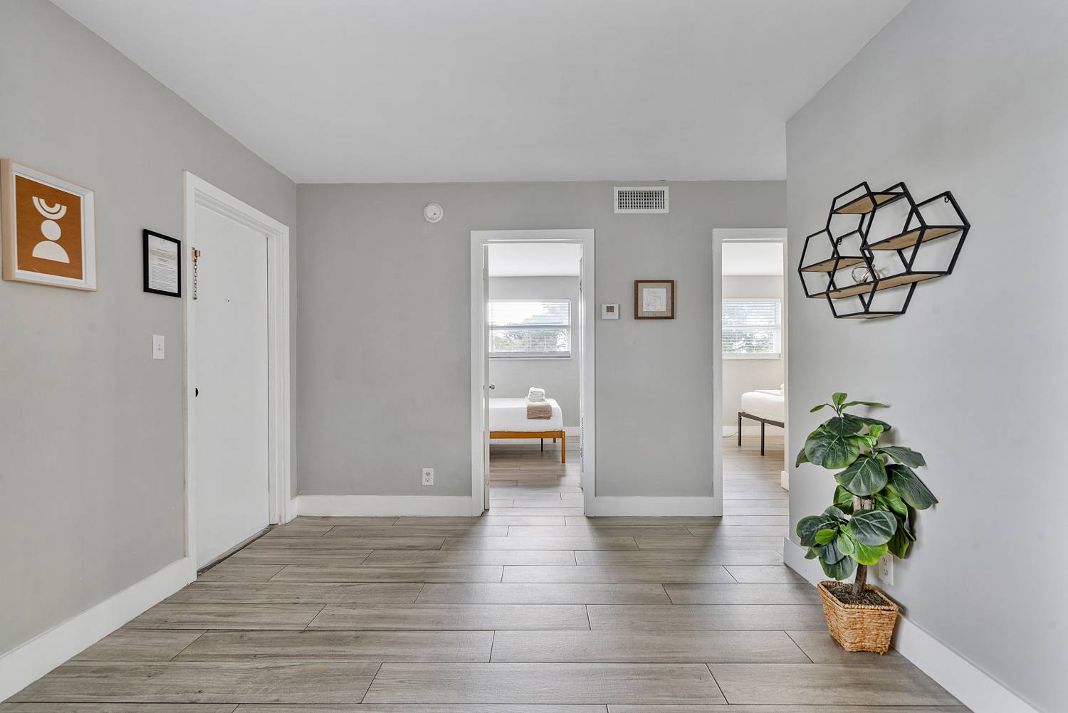 Rustic Manor Apartments, photo 20