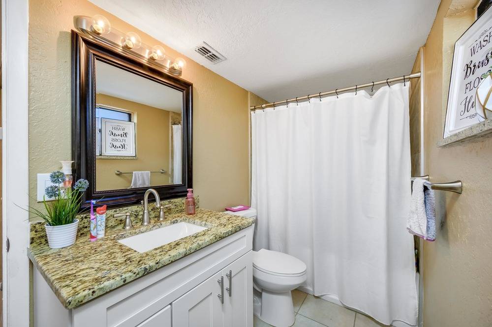 Oak Park Apartments, photo 14