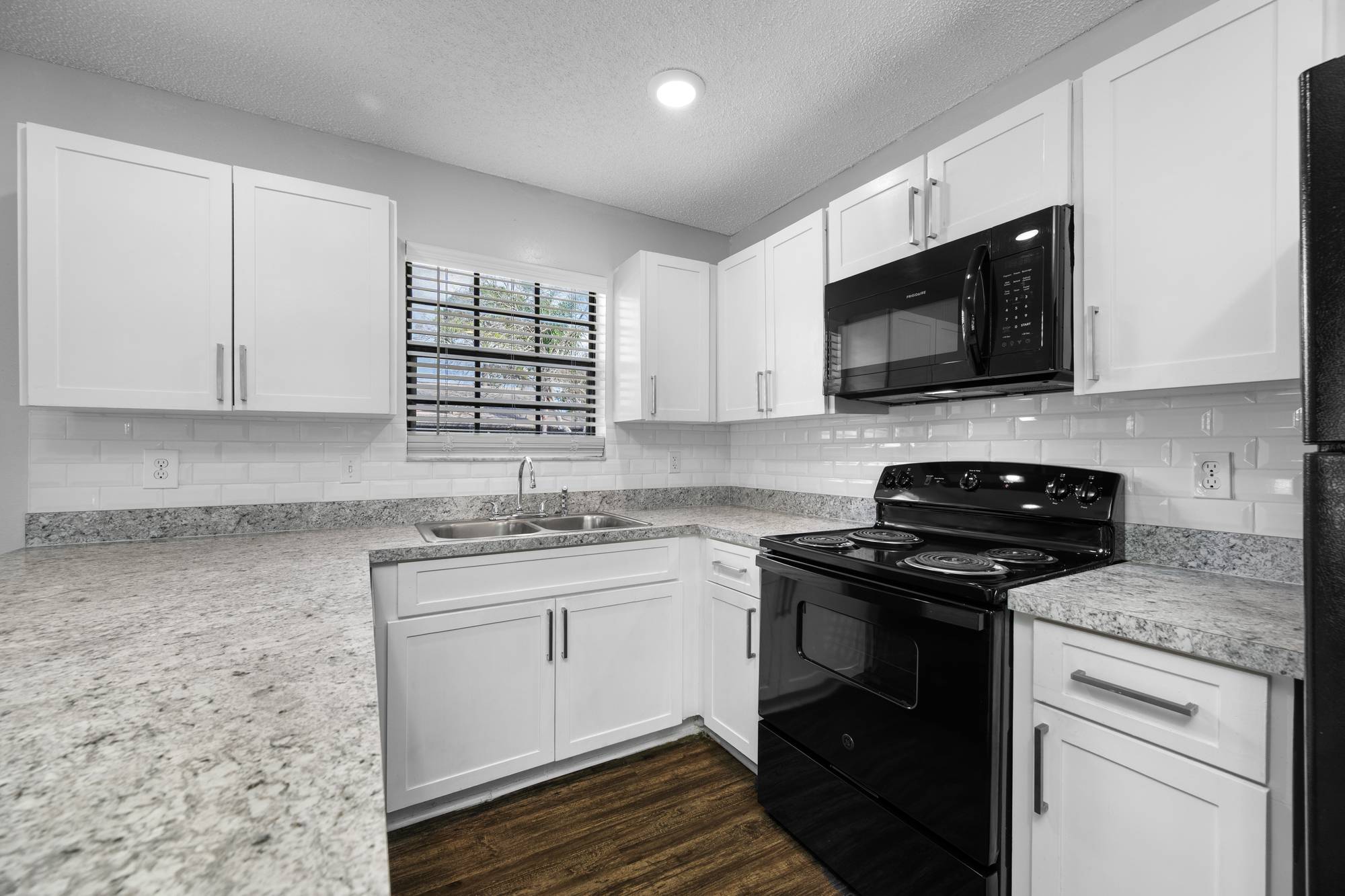 Cottage Court, photo 12
