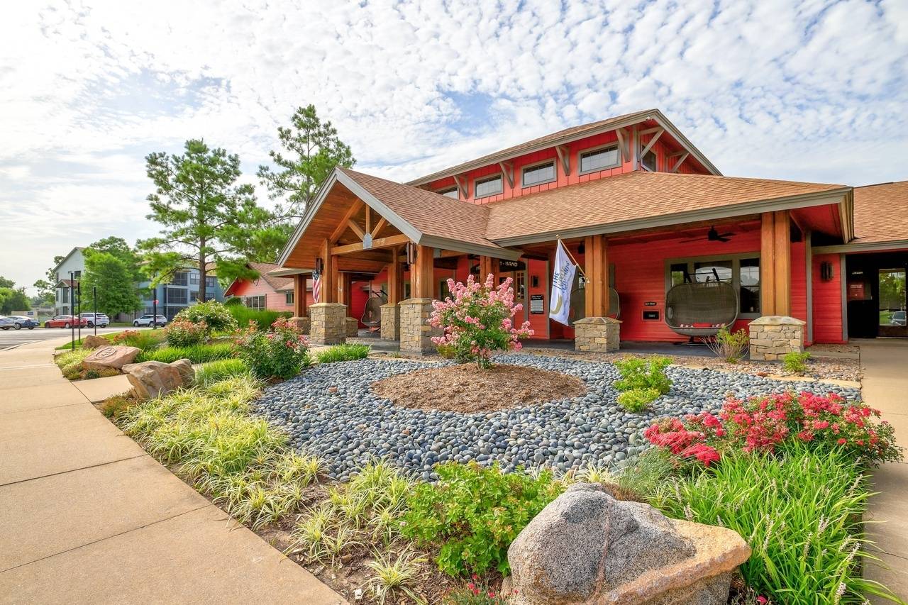 Campus Lodge