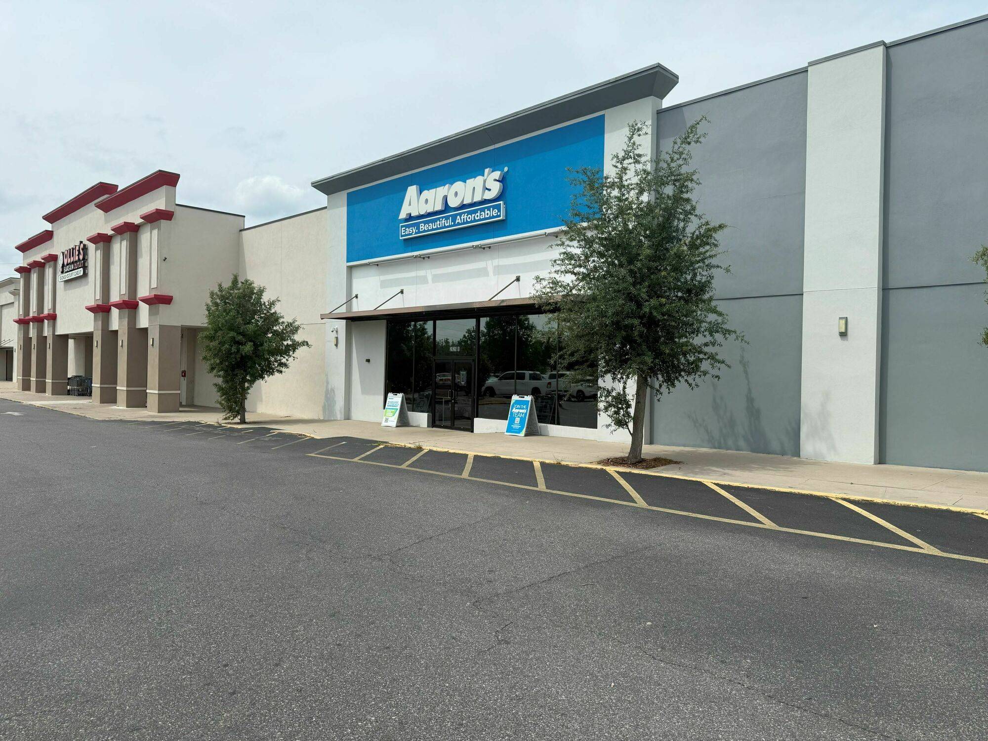 Lake Hills Plaza