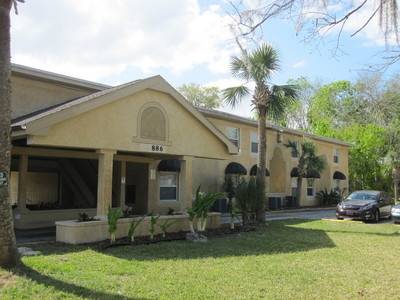 Palm Cove Apartments