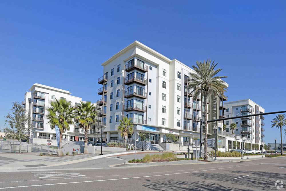 220 Riverside