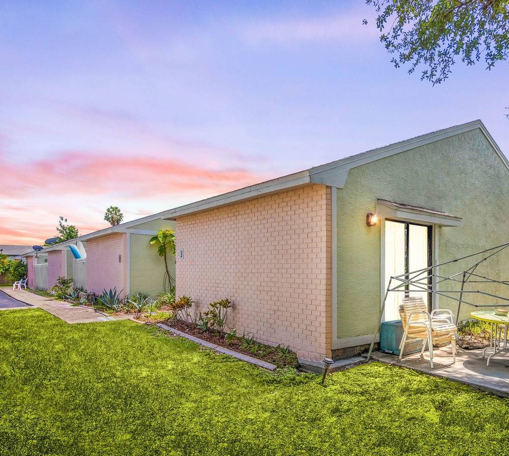 Sunset Villas, photo 2