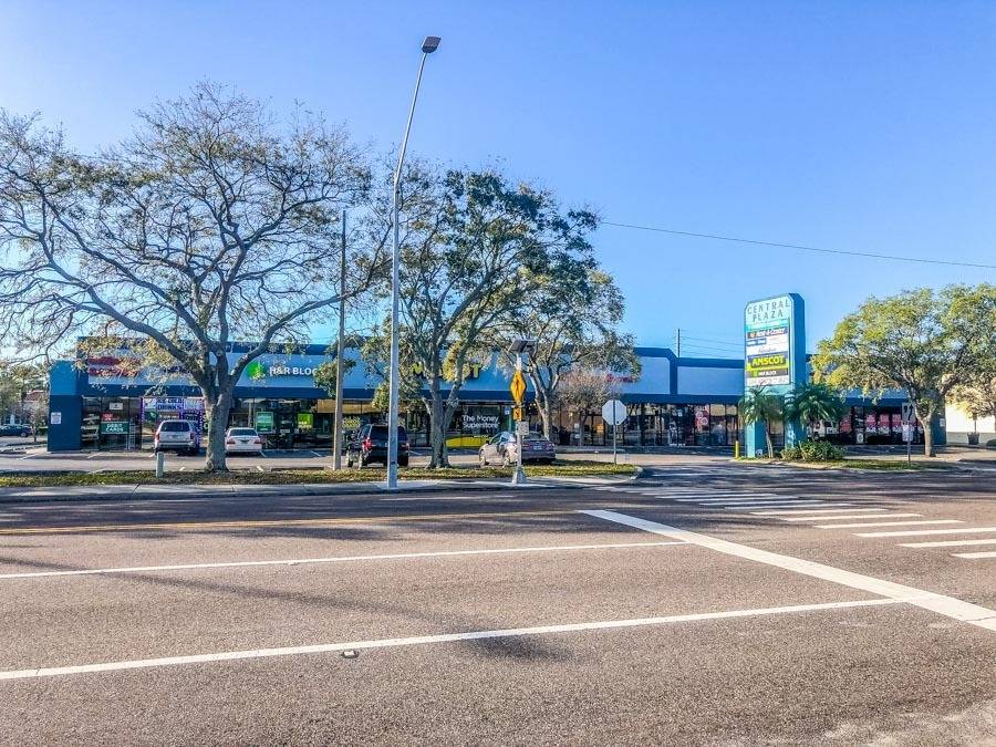 Central Plaza, photo 2