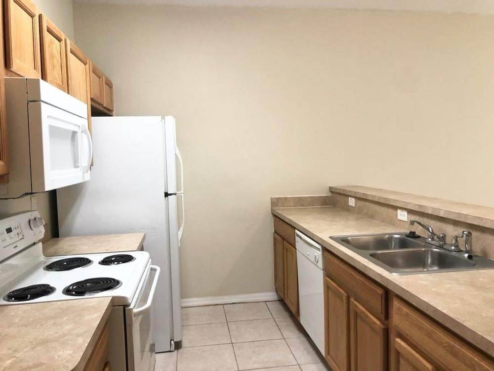 Peach Ave Townhomes, photo 11