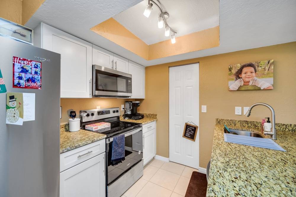 Oak Park Apartments, photo 11